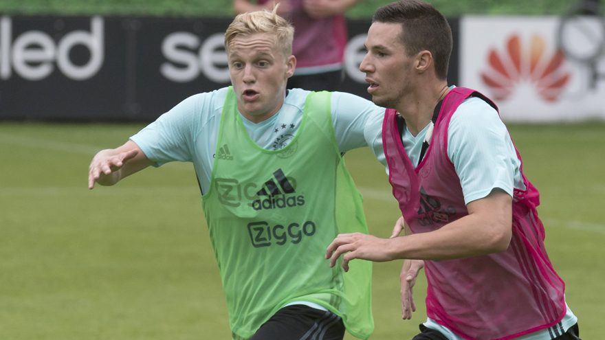 球队形象立 球队形象立