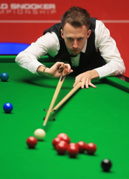 他替补登场 他替补登场